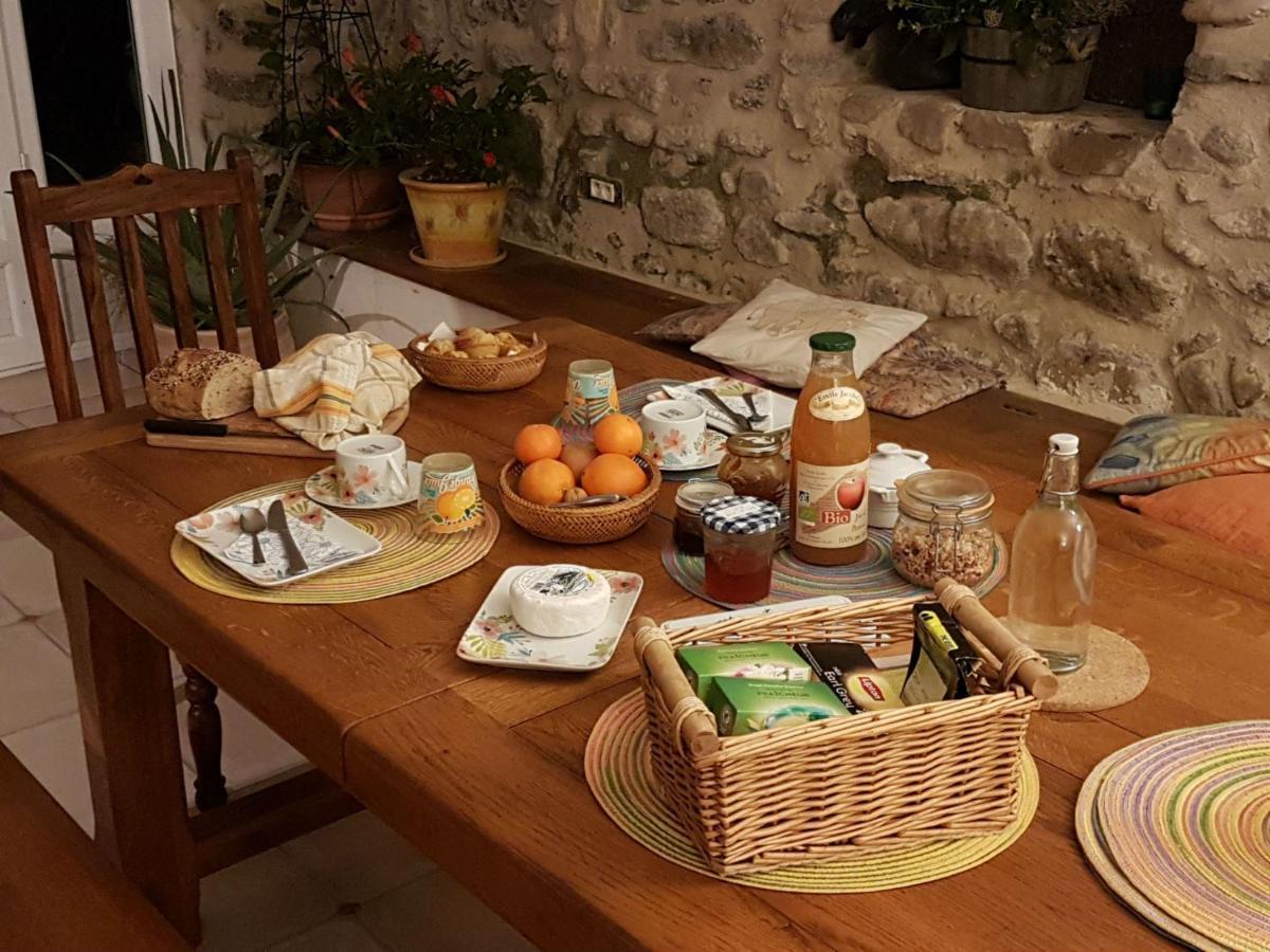 L'Attrape Reve Bed & Breakfast Saint-Vincent-de-Barres Exterior photo