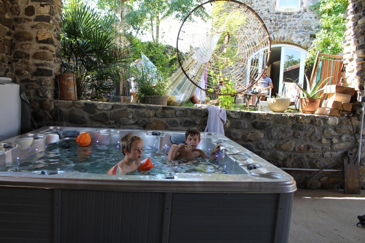 L'Attrape Reve Bed & Breakfast Saint-Vincent-de-Barres Exterior photo